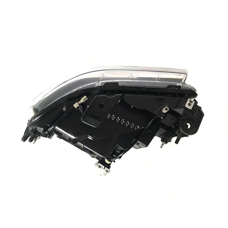 Suitable for  16-18 Front Headlight High Quality Headlight Car Auto Lighting Systems Headlamps